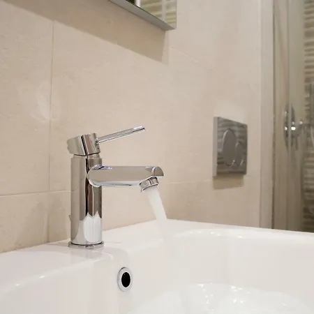 Cortile Osterio Xiv Apartamento *